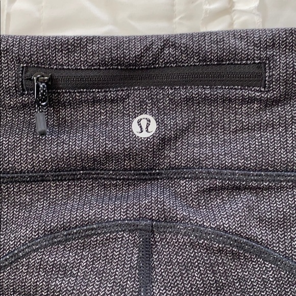 Lululemon Grey/Black Full Length Leggings - Picture 5 of 8